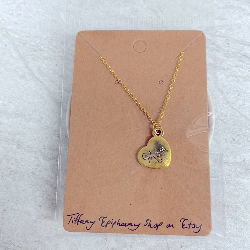 Mom Necklace Gold tone Handmade New with tags